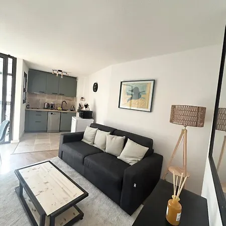 Cosy A 3 Min De La Avec Parking Privé Appartement