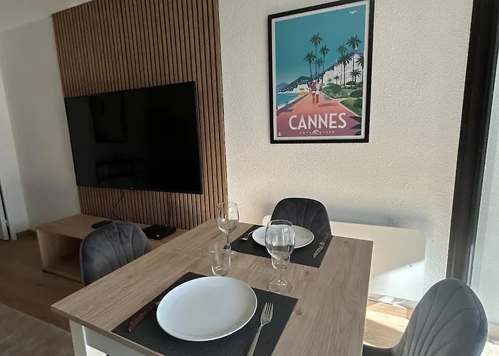 Daire Cosy A 3 Min De La Avec Parking Prive Cannes